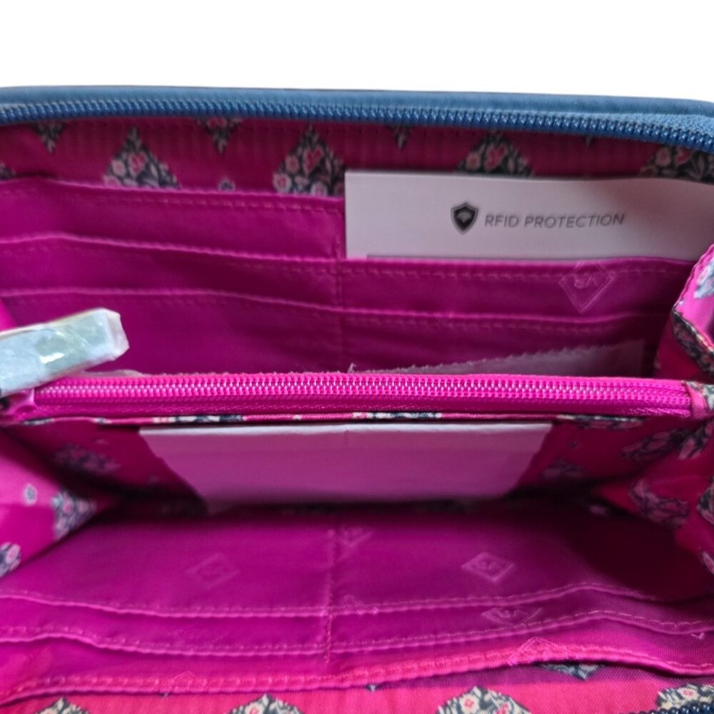 NEW Vera Bradley RFID Zip Around Wallet ~ Geo Medallions ~ 21206-H38 - Picture 3 of 4